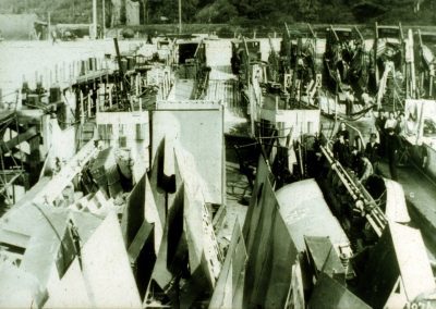 Beach Unloading aircraft parts,Stokes Bay,opposite Stanley Park, 1944